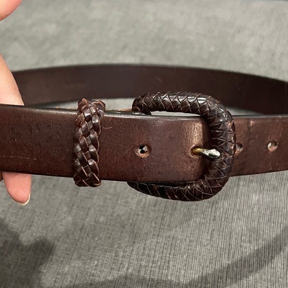 Eddie Bauer Brown Italian Leather Belt - Picture 4 of 6